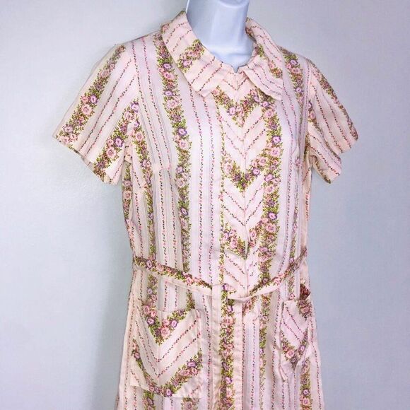 Vintage 60s Cedar Glen Dress House Coat Womens Size M Pink Floral Belted Zip - Picture 3 of 8